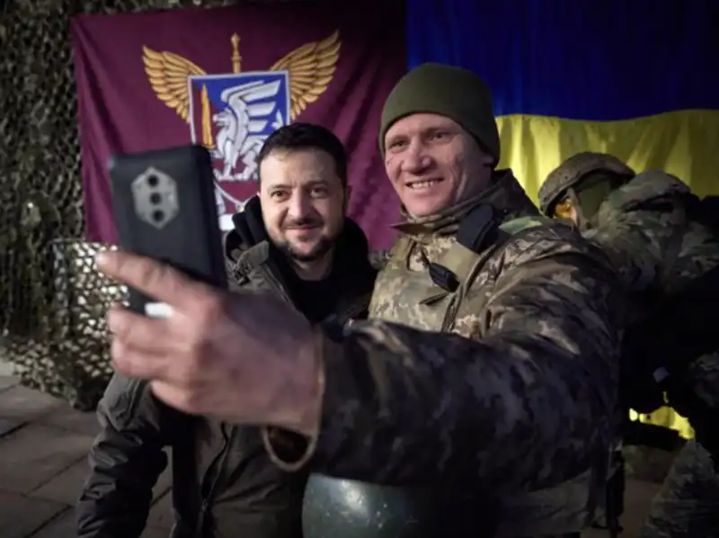 ZELENSKY SUL FRONTE DEL DONBASS