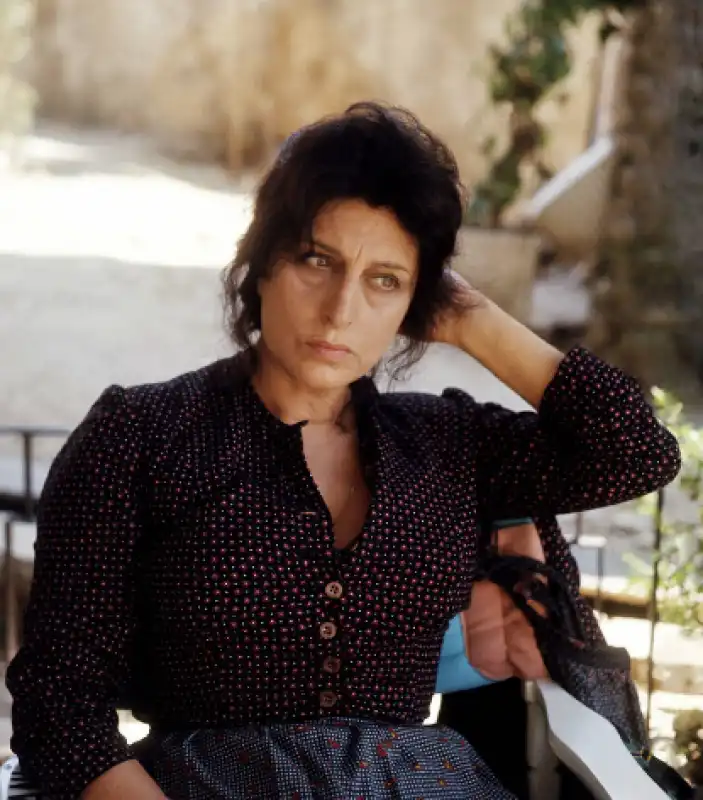 ANNA MAGNANI