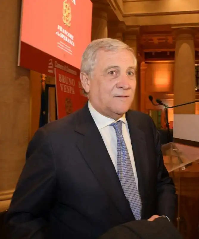 antonio tajani  foto di bacco