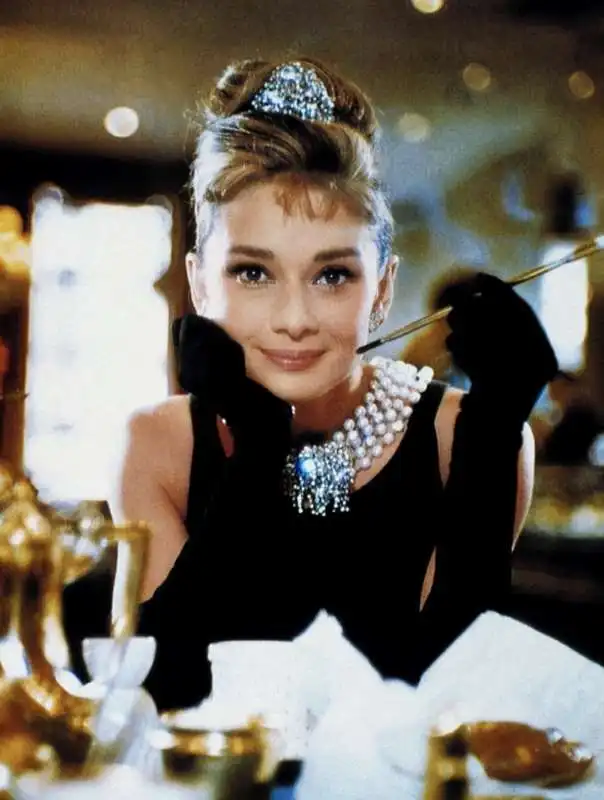 audrey hepburn   colazione da tiffany 