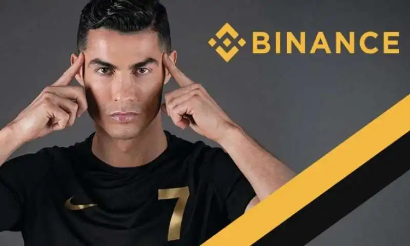 CRISTIANO RONALDO NELLA PUBBLICITA DI BINANCE