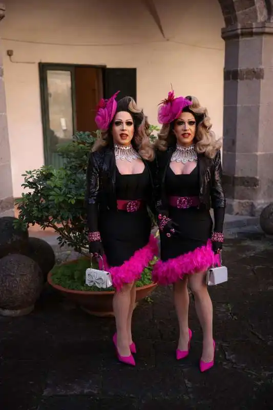 drag queen al matrimonio di alessandro cecchi paone e simone antolini