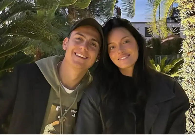 DYBALA E ORIANA SABATINI