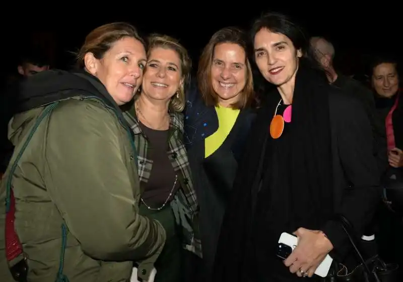 fabrizia scardamaglia  alessandra cecchetti  alessia caruso fendi  valeria consorte  foto di bacco