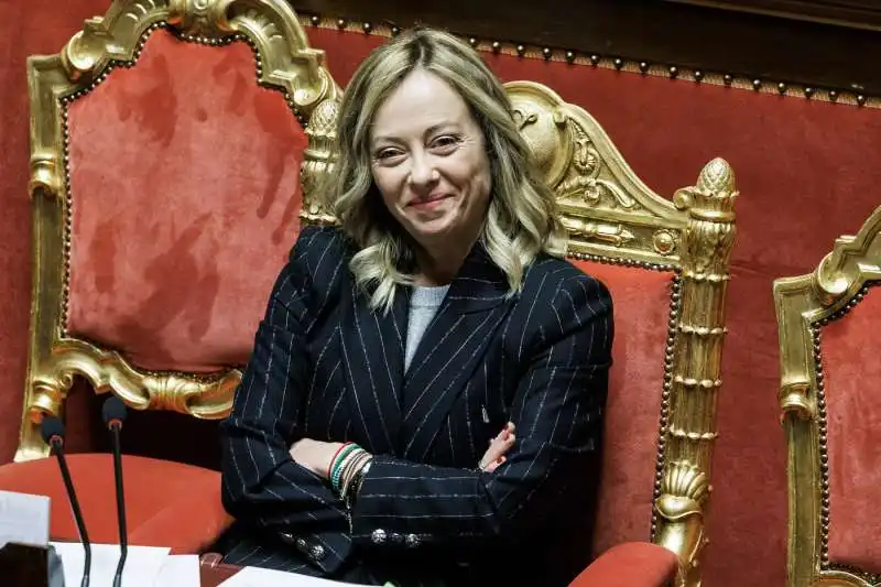 giorgia meloni in senato   3