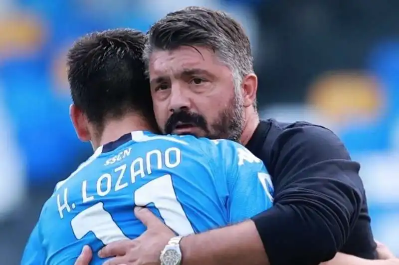 HIRVING LOZANO GENNARO GATTUSO 