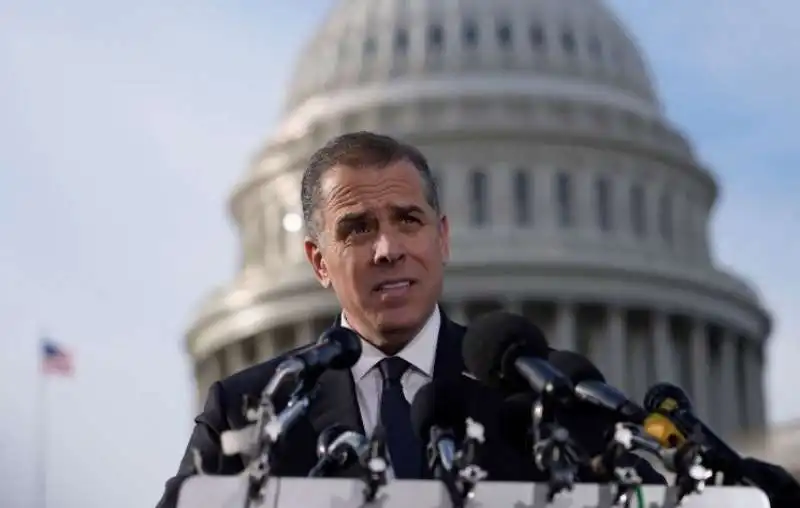 HUNTER BIDEN DAVANTI A CAPITOL HILL