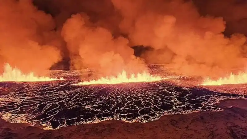 islanda   eruzione vulcano nella penisola di reykjanes   19