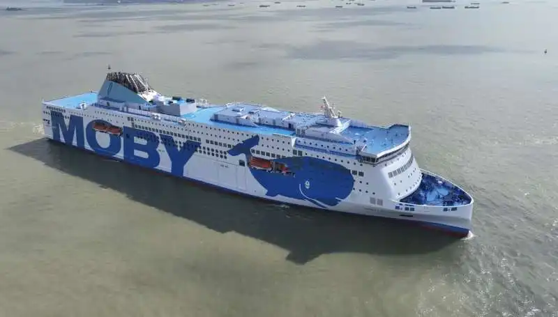 La nave Moby Legacy in partenza dalla Cina   