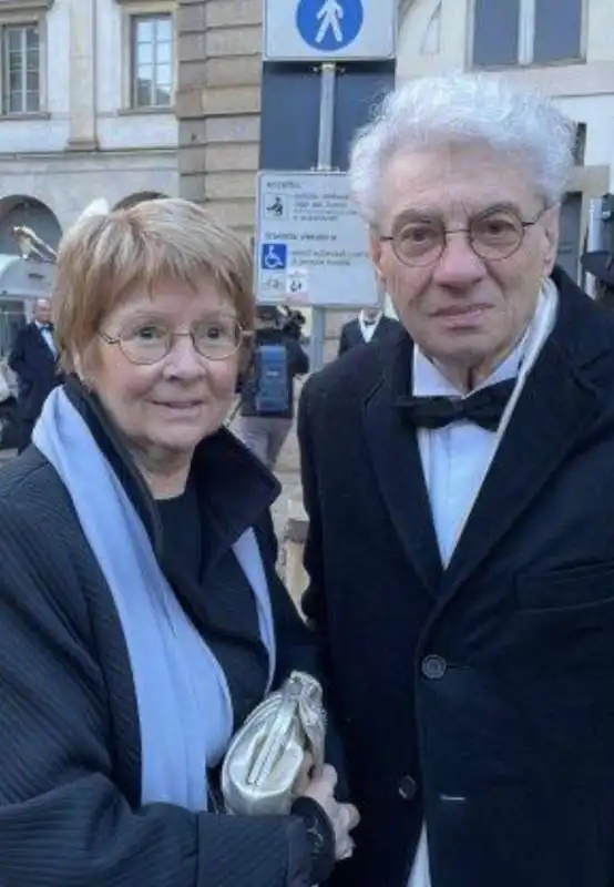 mario botta con la moglie   prima della scala 2023