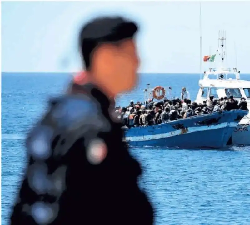 SBARCO DI IMMIGRATI A LAMPEDUSA