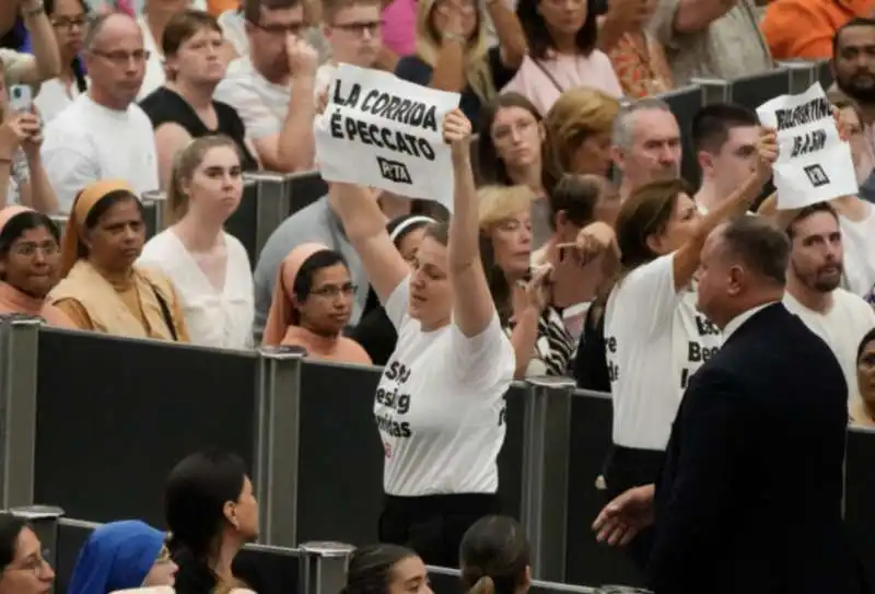 animaliste in vaticano   1