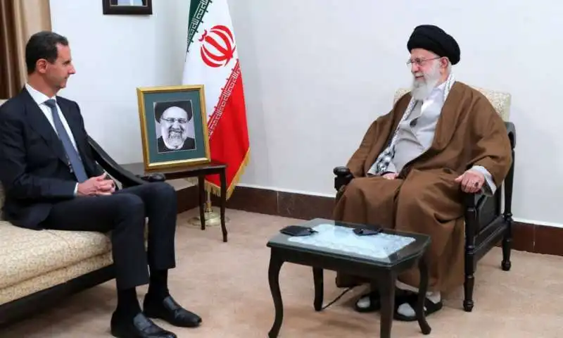 ASSAD E KHAMENEI 