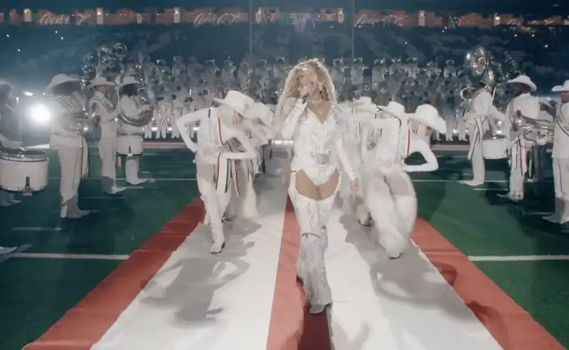 beyonce al nfl christmas gameday 2