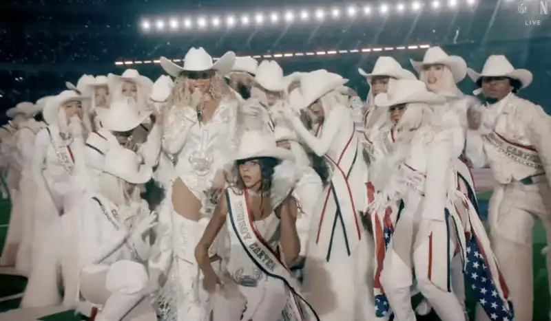 beyonce al nfl christmas gameday 7