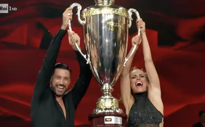 bianca guaccero vince ballando con le stelle 5