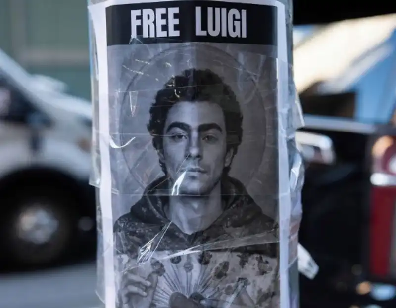 CARTELLI FREE LUIGI MANGIONE