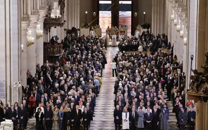 cerimonia di riapertura di notre dame 6