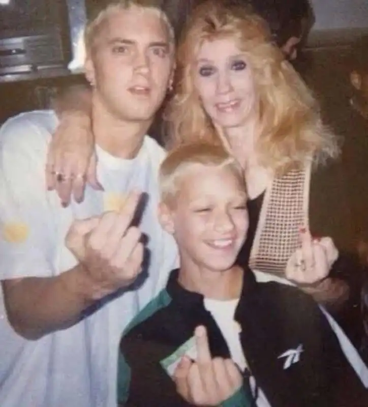 eminem e la madre debbie nelson 3