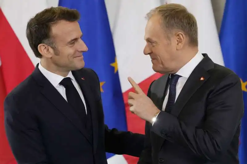 emmanuel macron   donald tusk   foto lapresse 