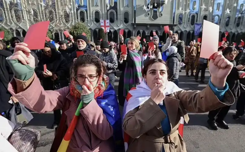 europeisti in piazza contro sogno georgiano a tbilisi 3