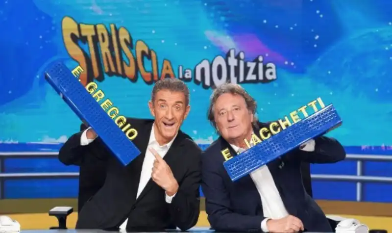 ezio greggio enzo iacchetti a striscia la notizia 4