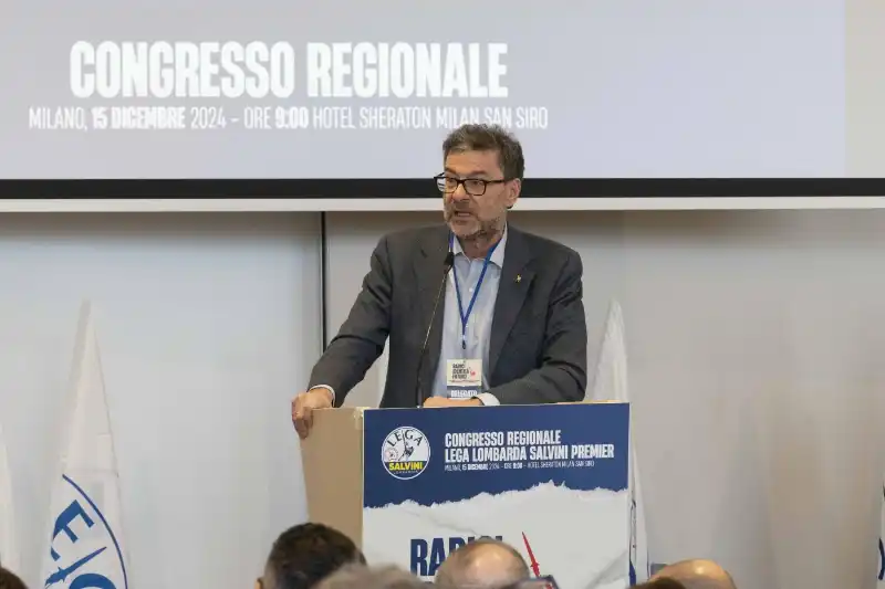 giancarlo giorgetti    congresso regionale lega lombarda   foto lapresse