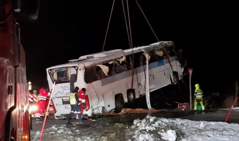 incidente autobus in norvegia 