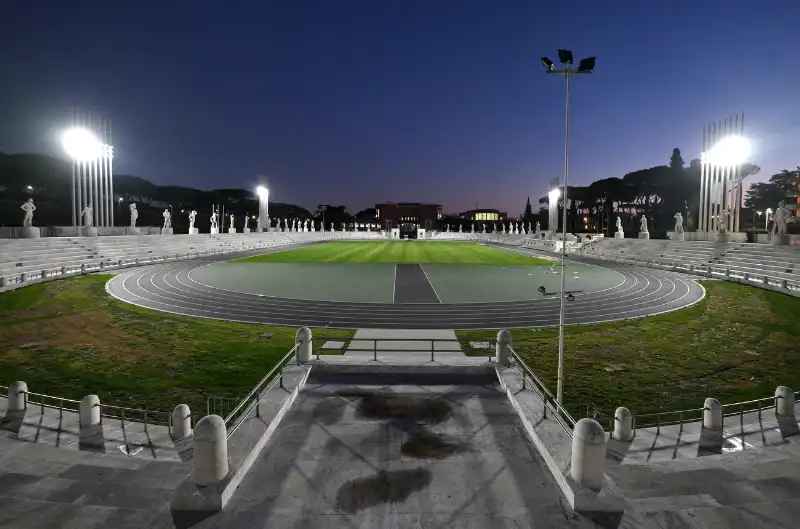 la nuova illuminazione dello stadio dei marmi  foto mezzelani gmt 023