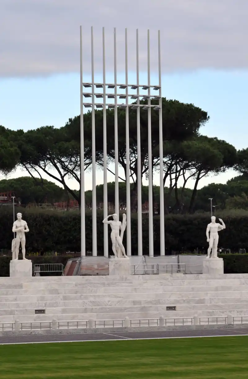 la nuova illuminazione dello stadio dei marmi  foto mezzelani gmt 028