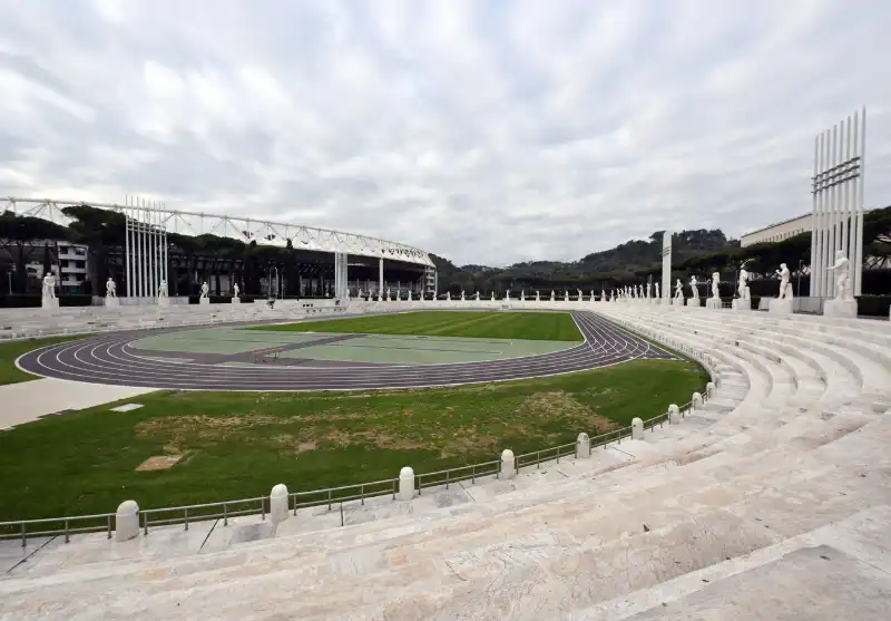 la nuova illuminazione dello stadio dei marmi  foto mezzelani gmt 034