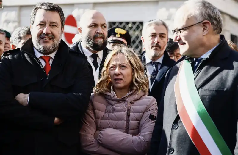  matteo  salvini   giorgia meloni    roberto gualtieriinaugurazione piazza pia roma  foto lapresse  