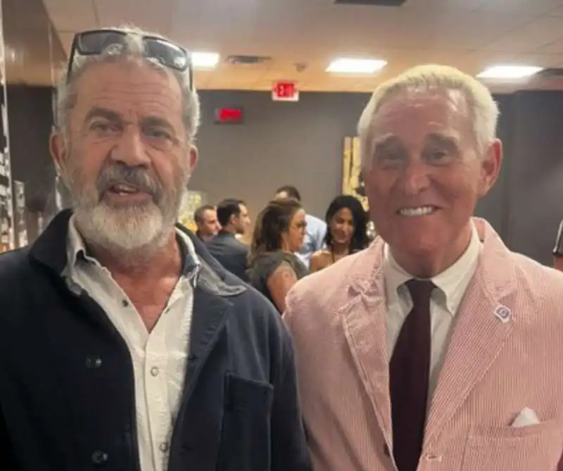 MEL GIBSON - ROGER STONE