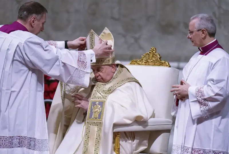 messa di natale   papa francesco  foto lapresse  