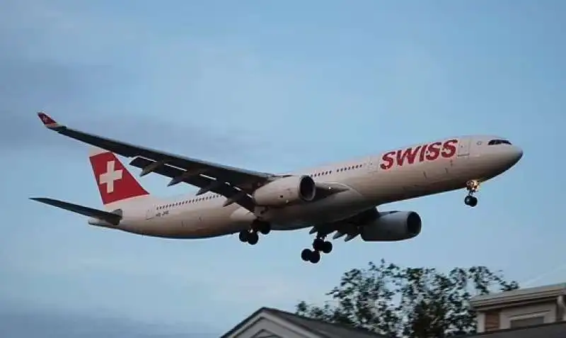 swiss international air lines 3