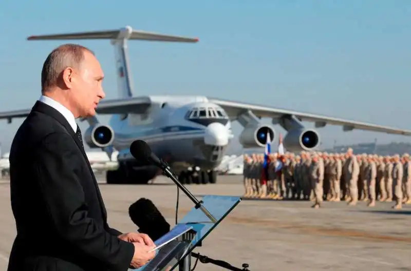 VLADIMIR PUTIN ALLA BASE DI KHMEIMIM, IN SIRIA, NEL 2017 