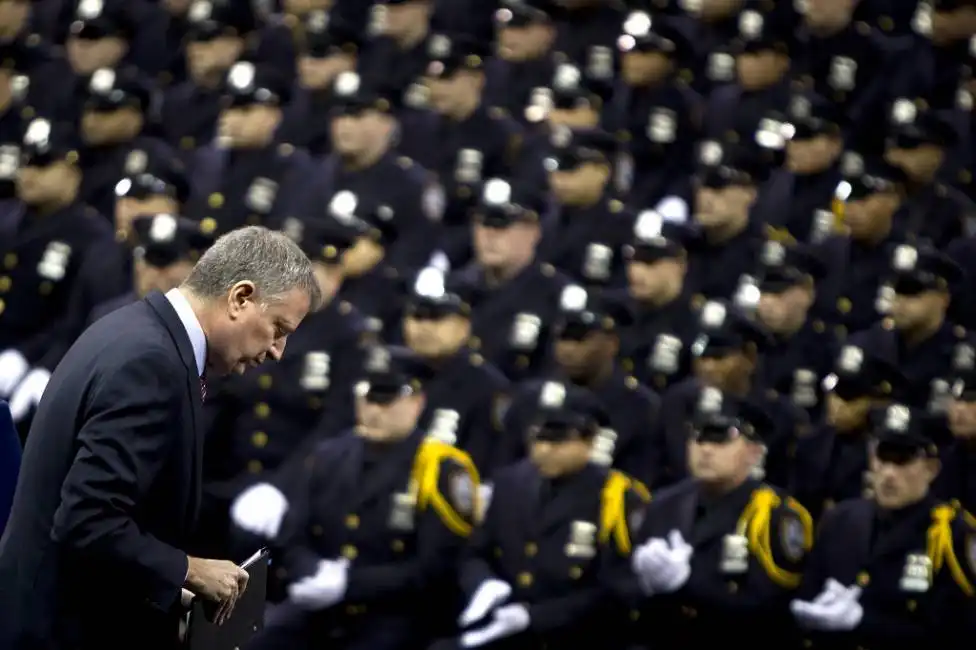 bill de blasio polizia poliziotti