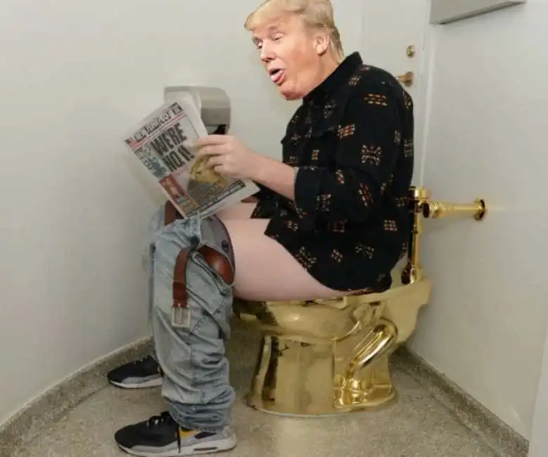 trump wc cattelan