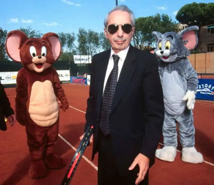 giuliano amato al circolo tennis orbetello tom e jerry