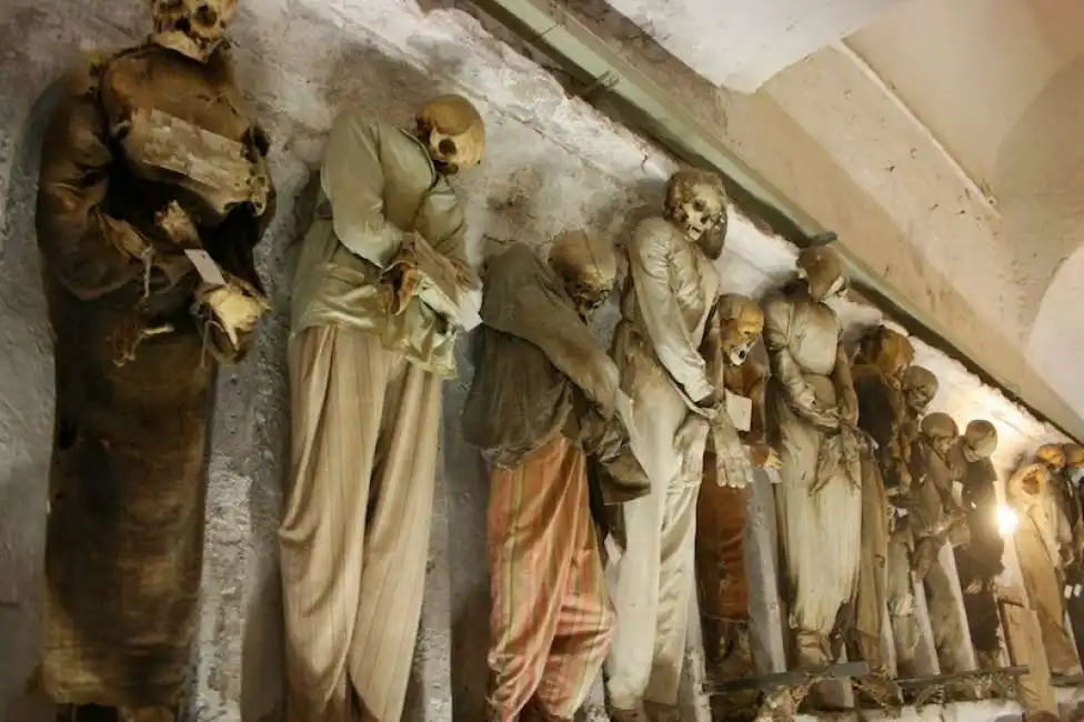 mummie nella cappella dei cappuccini a palermo