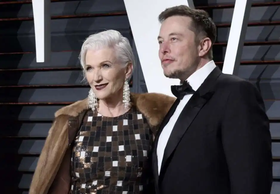 elon musk e maye musk