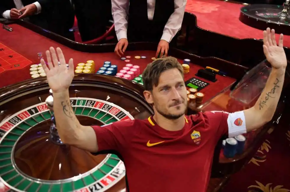 francesco totti casino bonifici