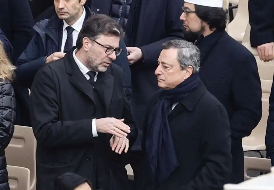 giancarlo giorgetti mario draghi ai funerali di ratzinger 