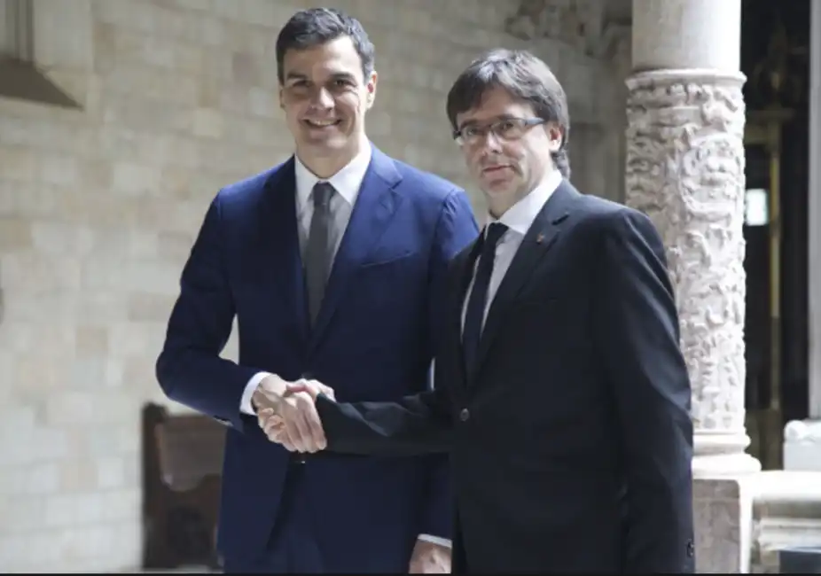 pedro sanchez carles puigdemont spagna