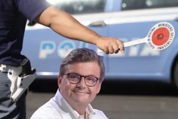 carlo calenda polizia