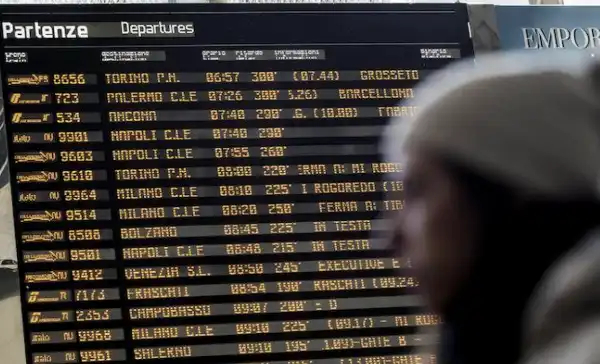 ritardo treni stazione termini