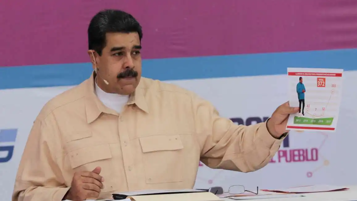 maduro lancia il petro