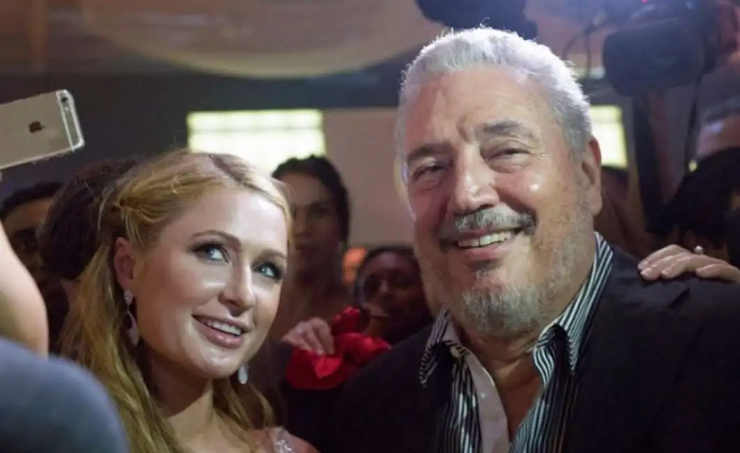 paris hilton e fidelito castro