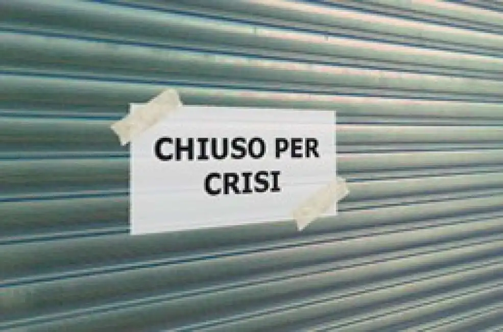 chiuso per crisi