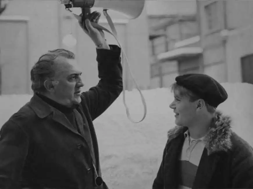 zanin con fellini sul set di amarcord